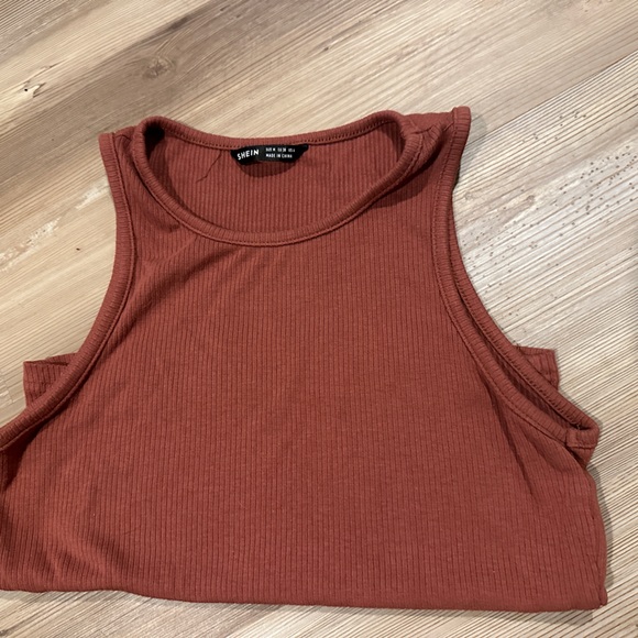 SHEIN Ribbed Tank Tank - Picture 5 of 5
